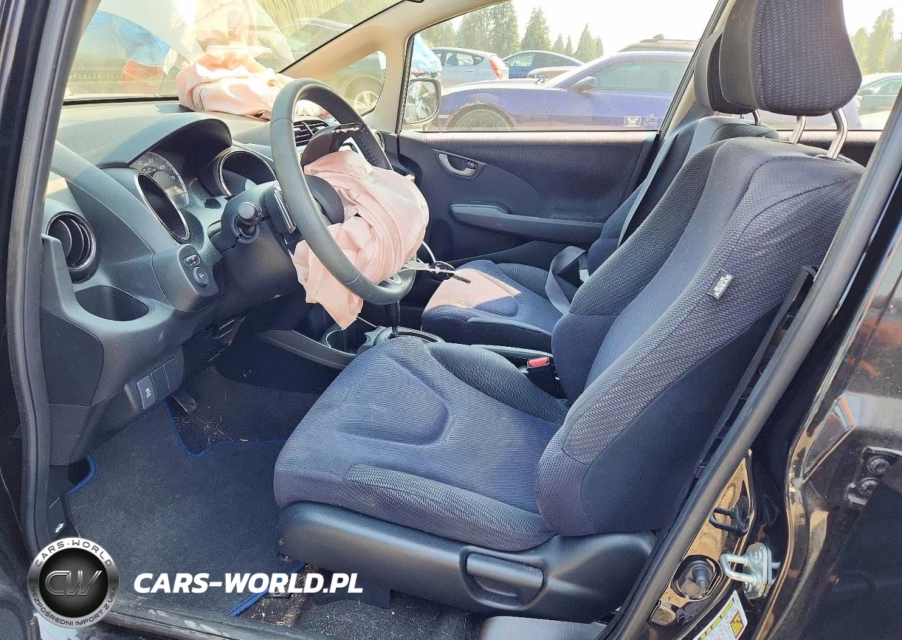 2012 Honda Fit Sport VIN:JHMGE8H5XCC018683 - 7