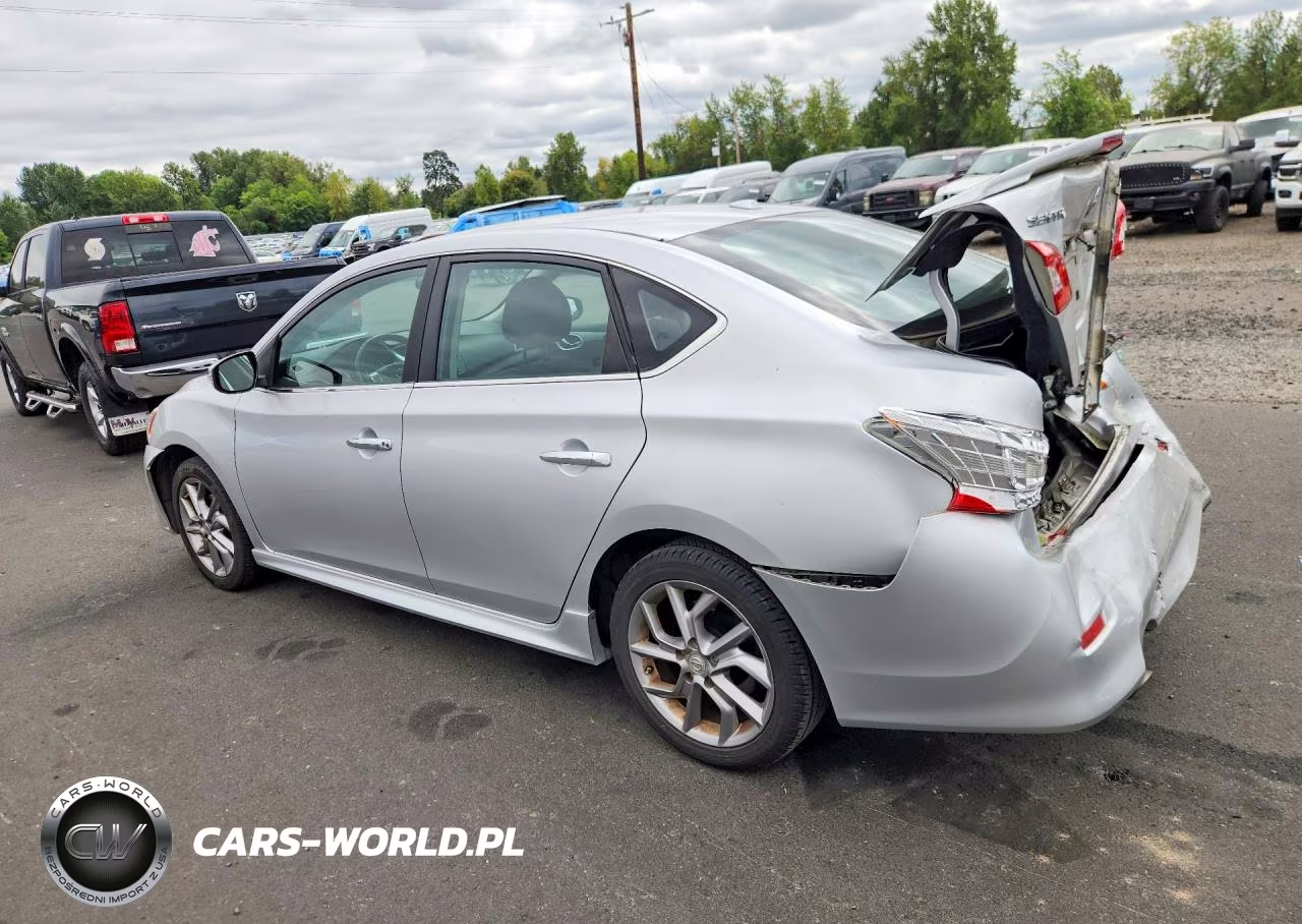 2015 Nissan Sentra Sr VIN:3N1AB7APXFY320754 - 2