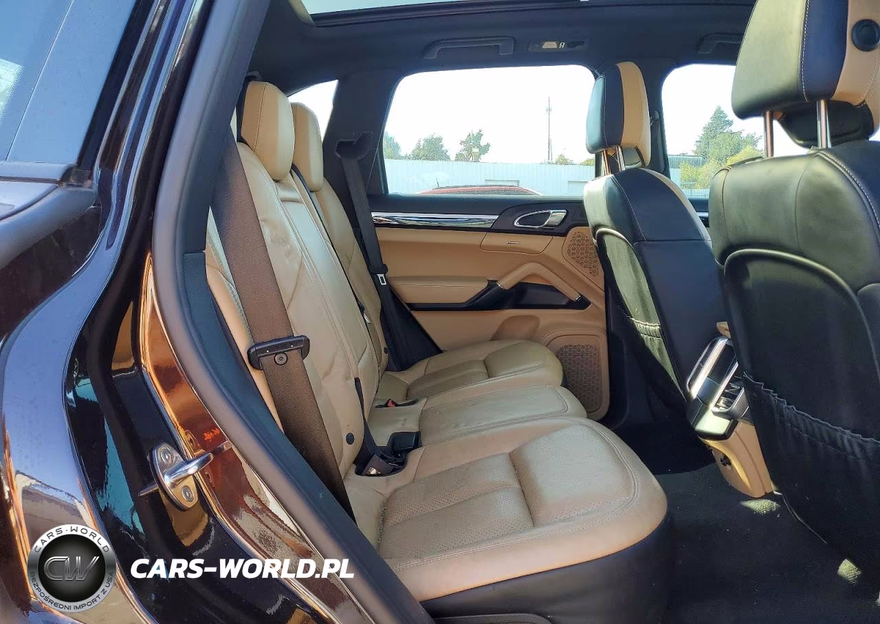 2016 Porsche Cayenne VIN:WP1AA2A28GLA04172 - 11