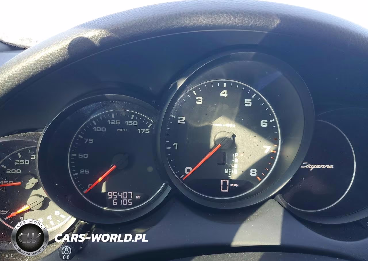 2016 Porsche Cayenne VIN:WP1AA2A28GLA04172 - 9