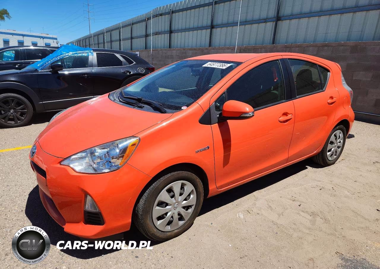 2014 Toyota Prius C Two