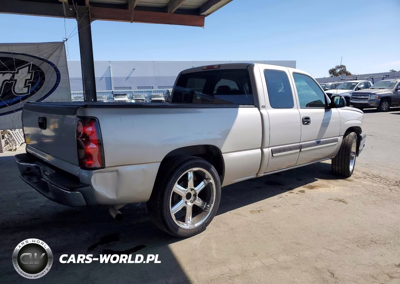 2005 Chevrolet Silverado C1500 VIN:1GCEC19X35Z280065 - 3