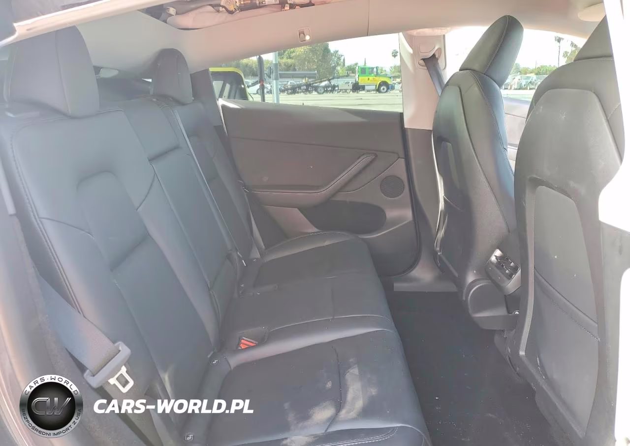 2023 Tesla Model Y VIN:7SAYGDEE6PA027337 - 11