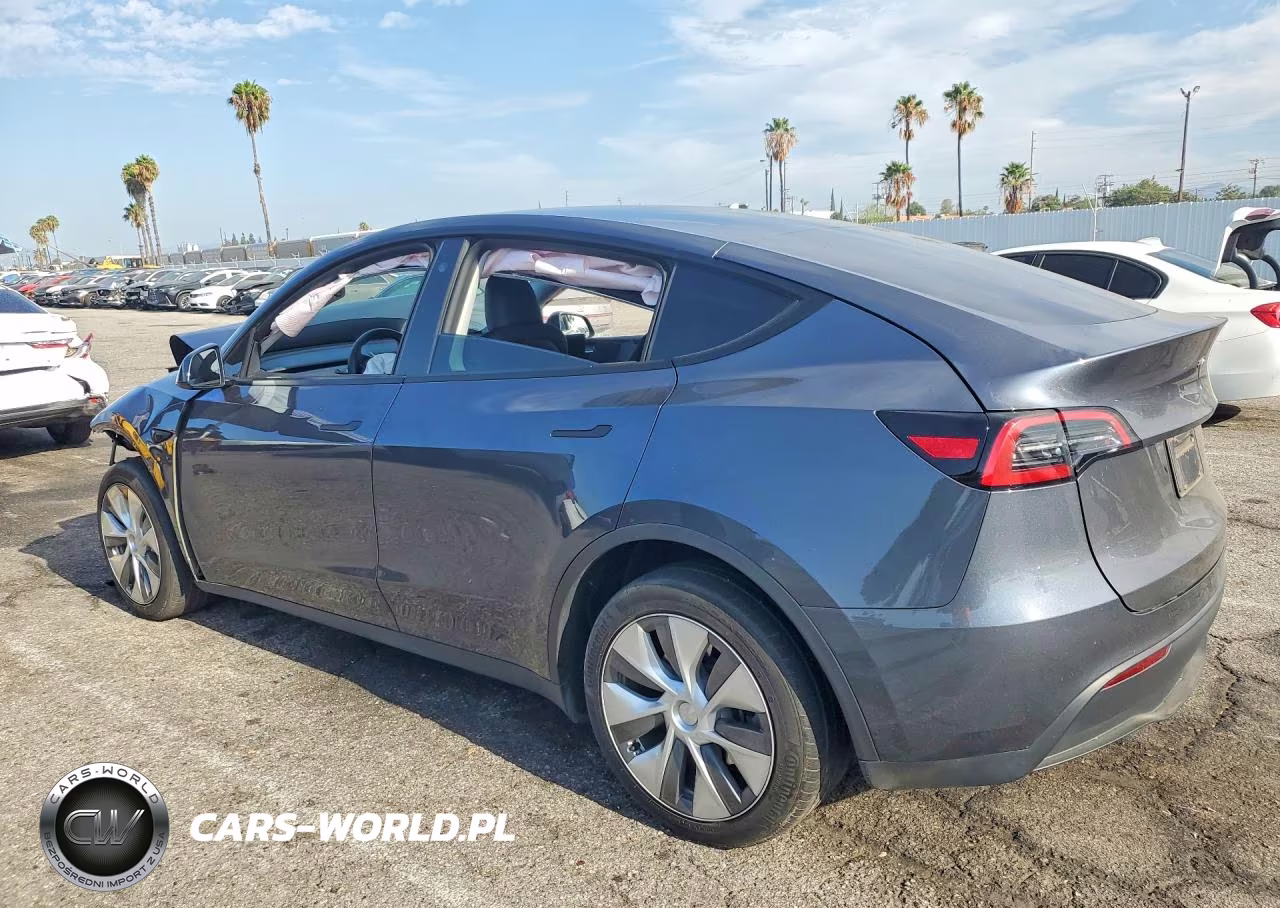 2023 Tesla Model Y VIN:7SAYGDEE6PA027337 - 2