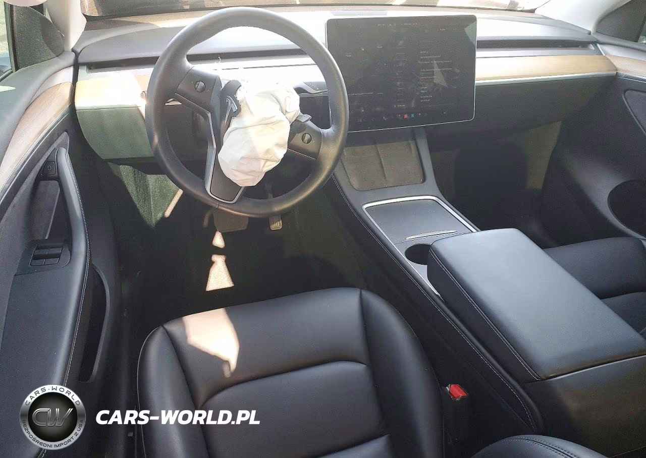 2023 Tesla Model Y VIN:7SAYGDEE6PA027337 - 8