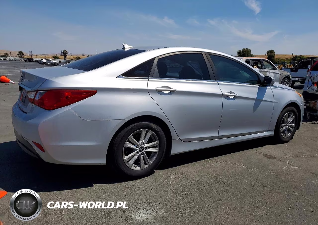 2014 Hyundai Sonata Gls VIN:5NPEB4AC7EH935512 - 3