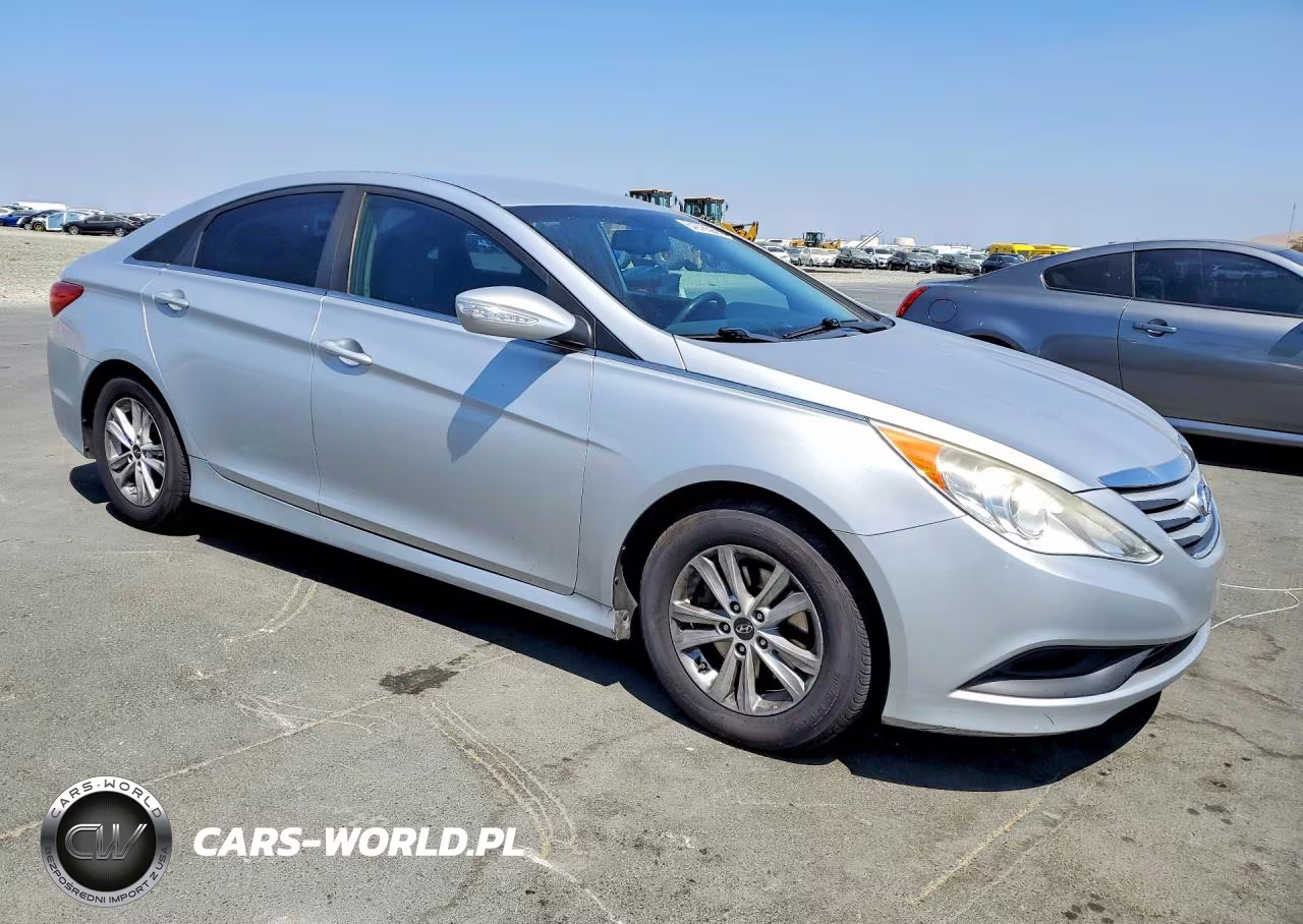2014 Hyundai Sonata Gls VIN:5NPEB4AC7EH935512 - 4