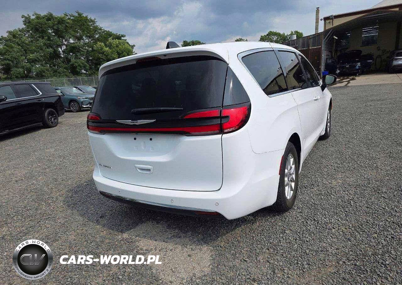 2025 Chrysler Pacifica Select VIN:2C4RC1BG8SR512113 - 4