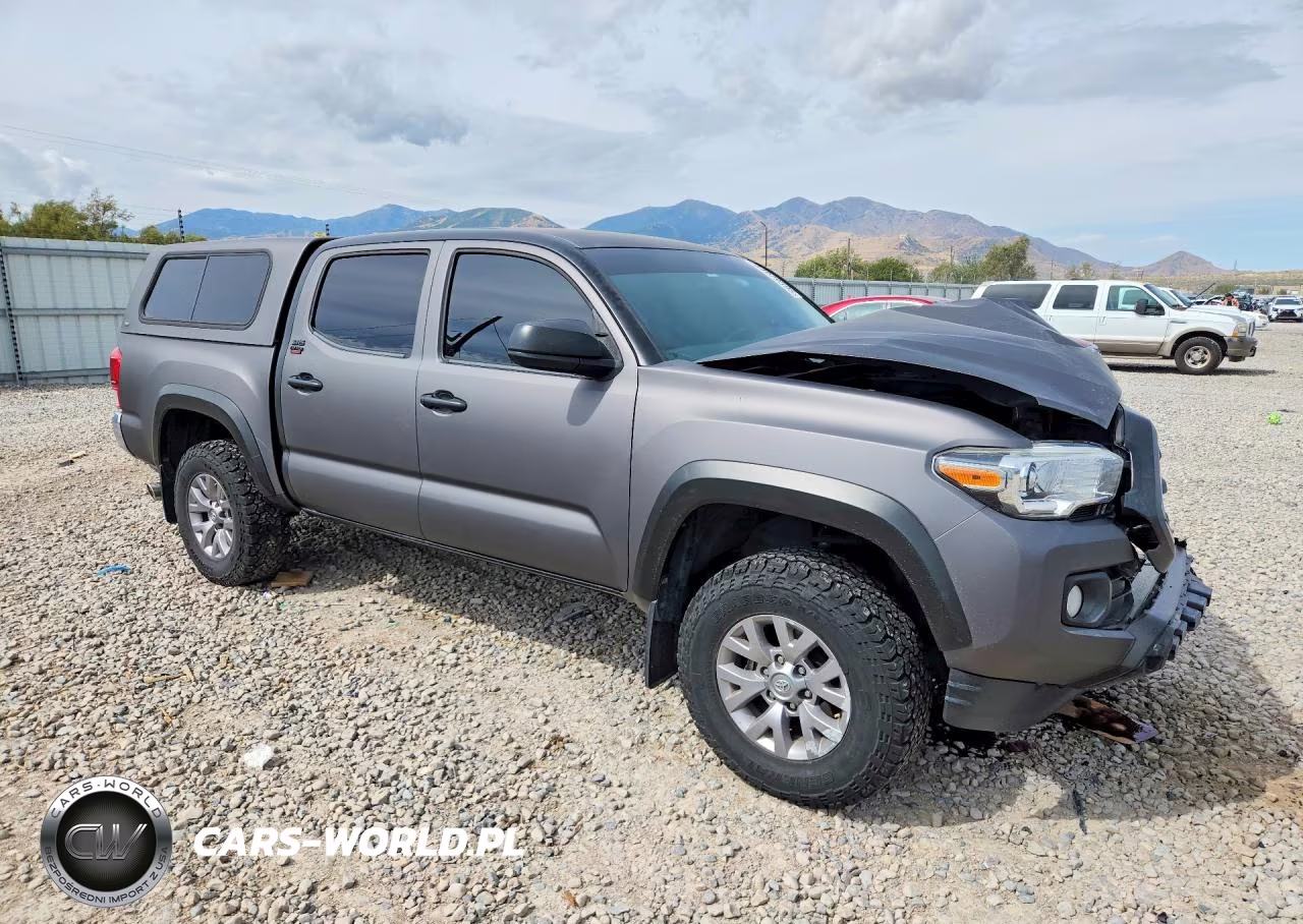 2017 Toyota Tacoma Sr5 V6 VIN:5TFCZ5AN3HX117925 - 4