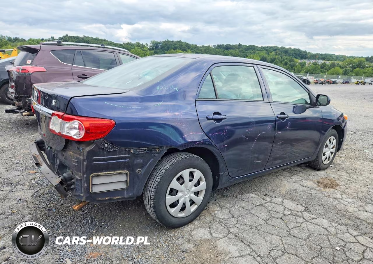 2013 Toyota Corolla L VIN:2T1BU4EE1DC984411 - 3