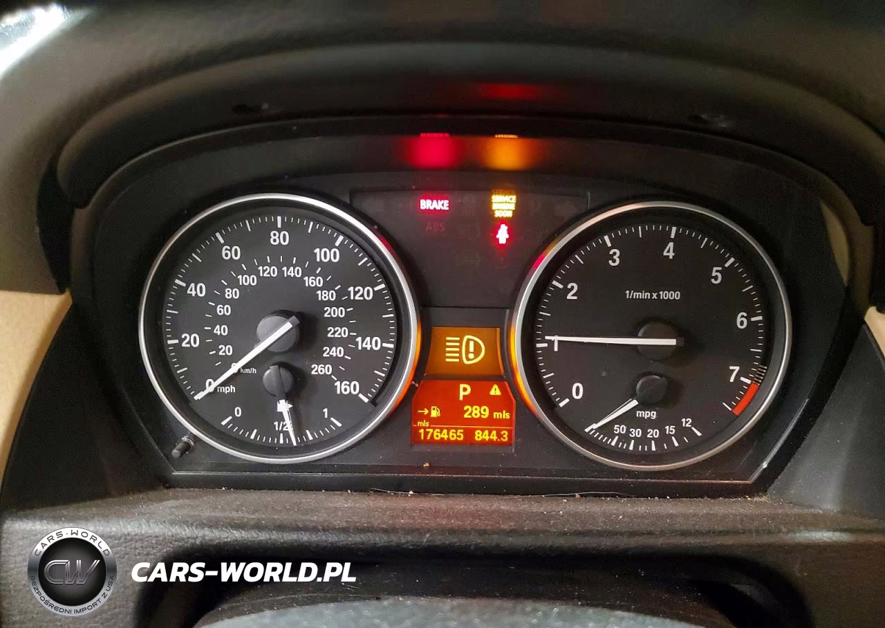 2014 BMW X1 xDrive28I VIN:WBAVL1C52EVY10991 - 9