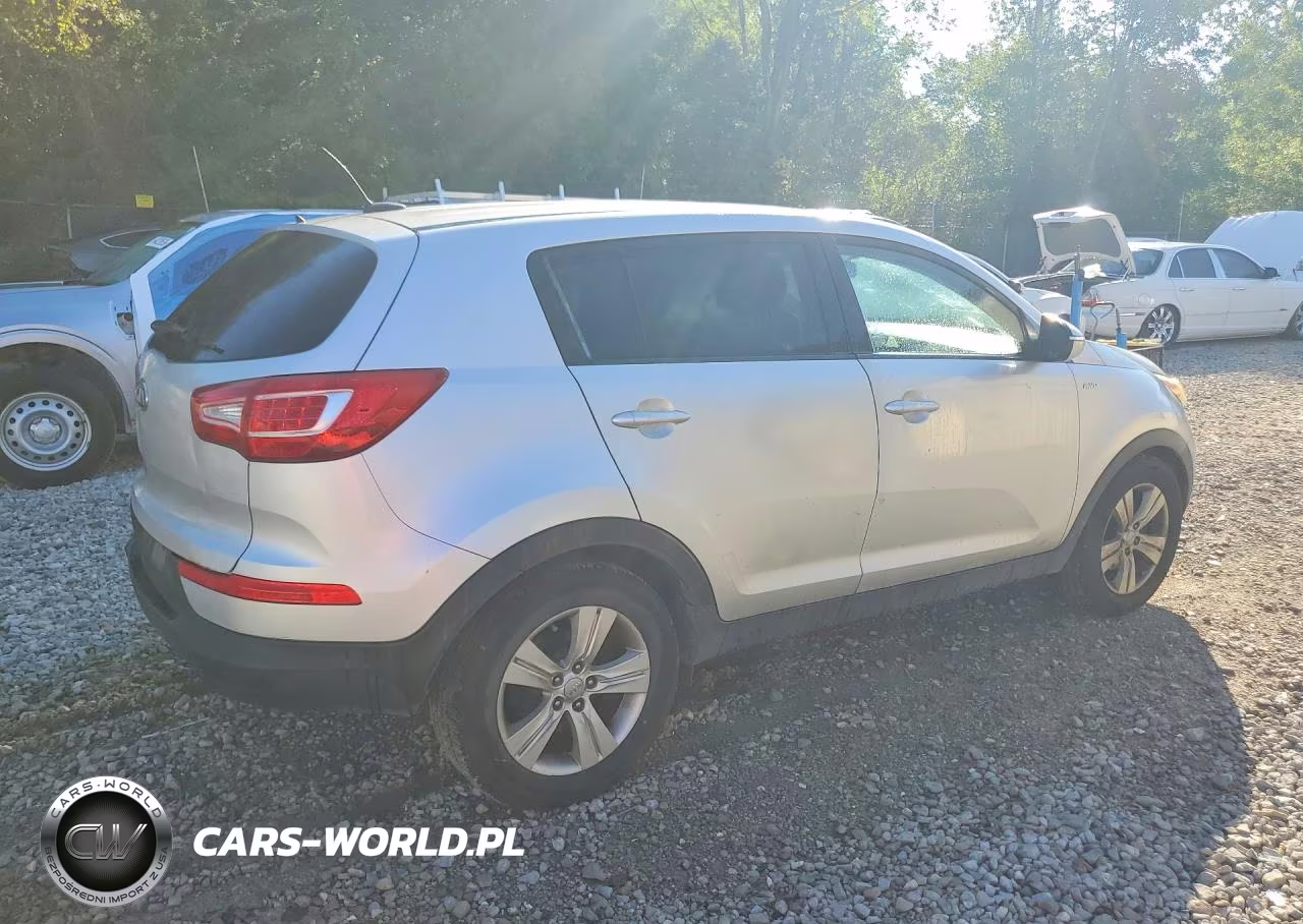 2012 Kia Sportage Lx VIN:KNDPBCA2XC7216332 - 3