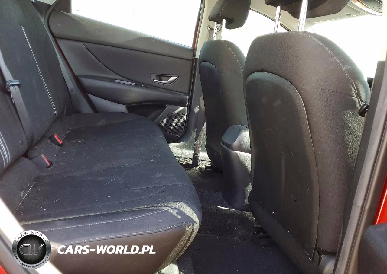 2023 Hyundai Elantra Sel VIN:5NPLS4AG2PH111768 - 10