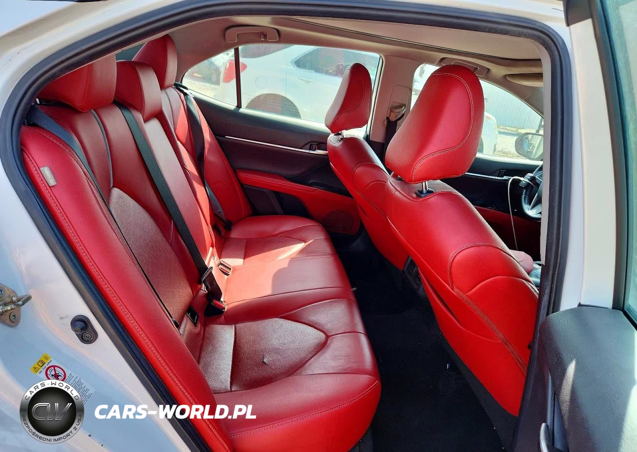 2019 Toyota Camry Xse VIN:4T1B61HK5KU197127 - 10