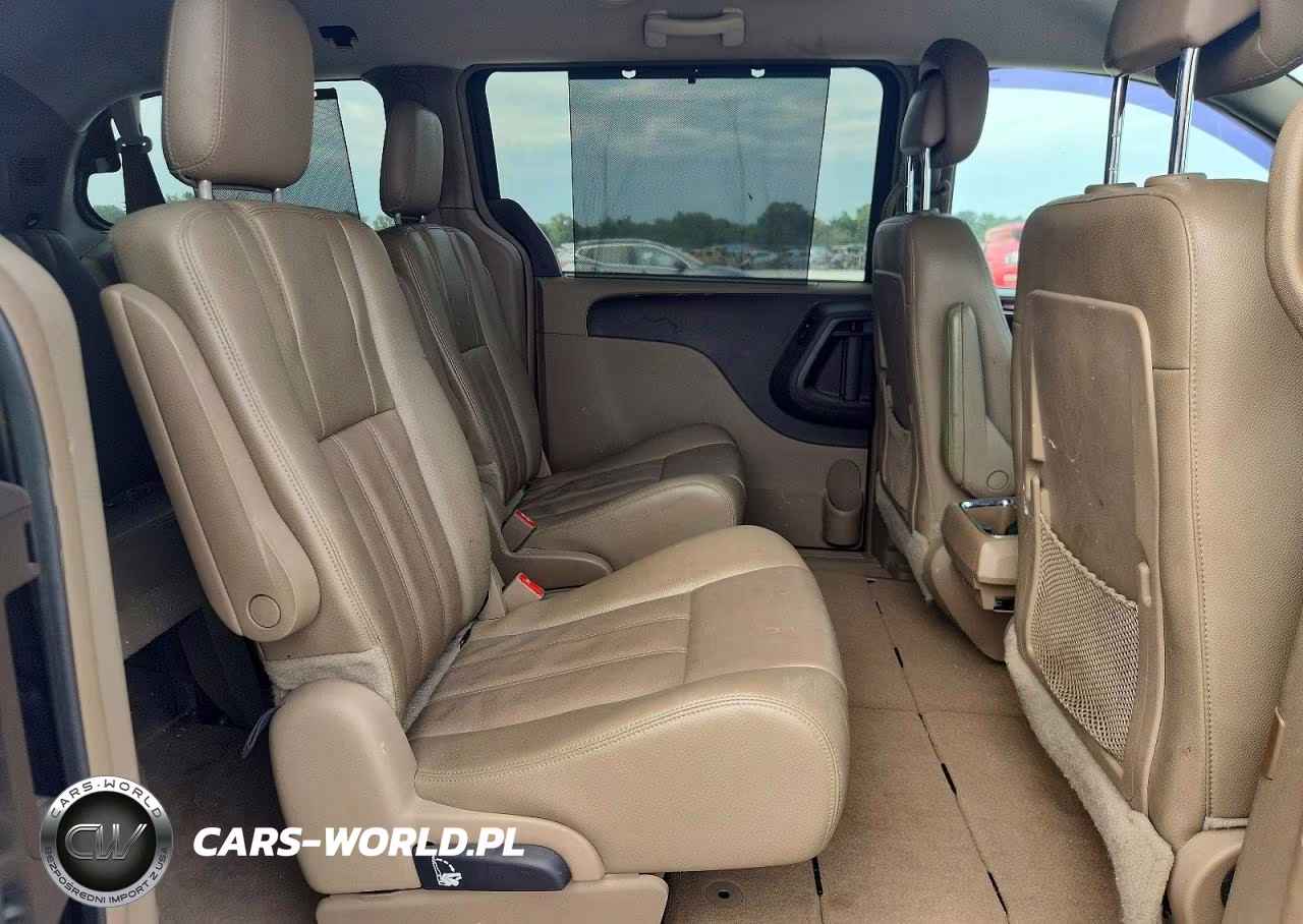 2014 Chrysler Town & Country Touring VIN:2C4RC1BG0ER413502 - 11