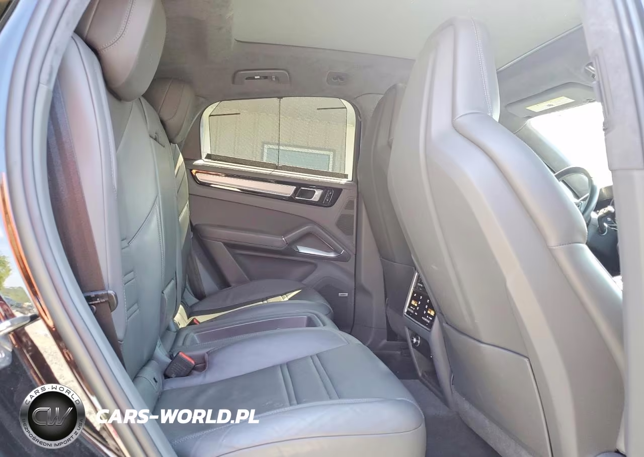 2020 Porsche Cayenne Turbo Coupe VIN:WP1BF2AY6LDA65101 - 11