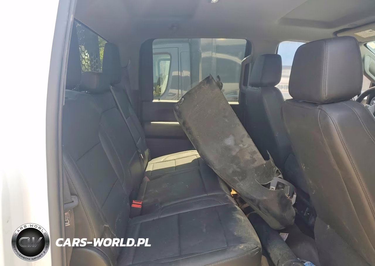 2024 Chevrolet Silverado K3500 VIN:1GB4YSEY5RF155002 - 10