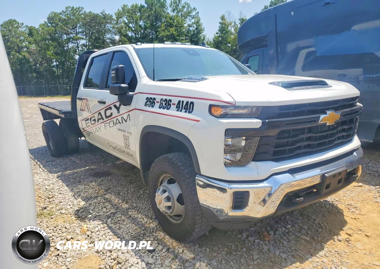 2024 Chevrolet Silverado K3500 VIN:1GB4YSEY5RF155002 - 4