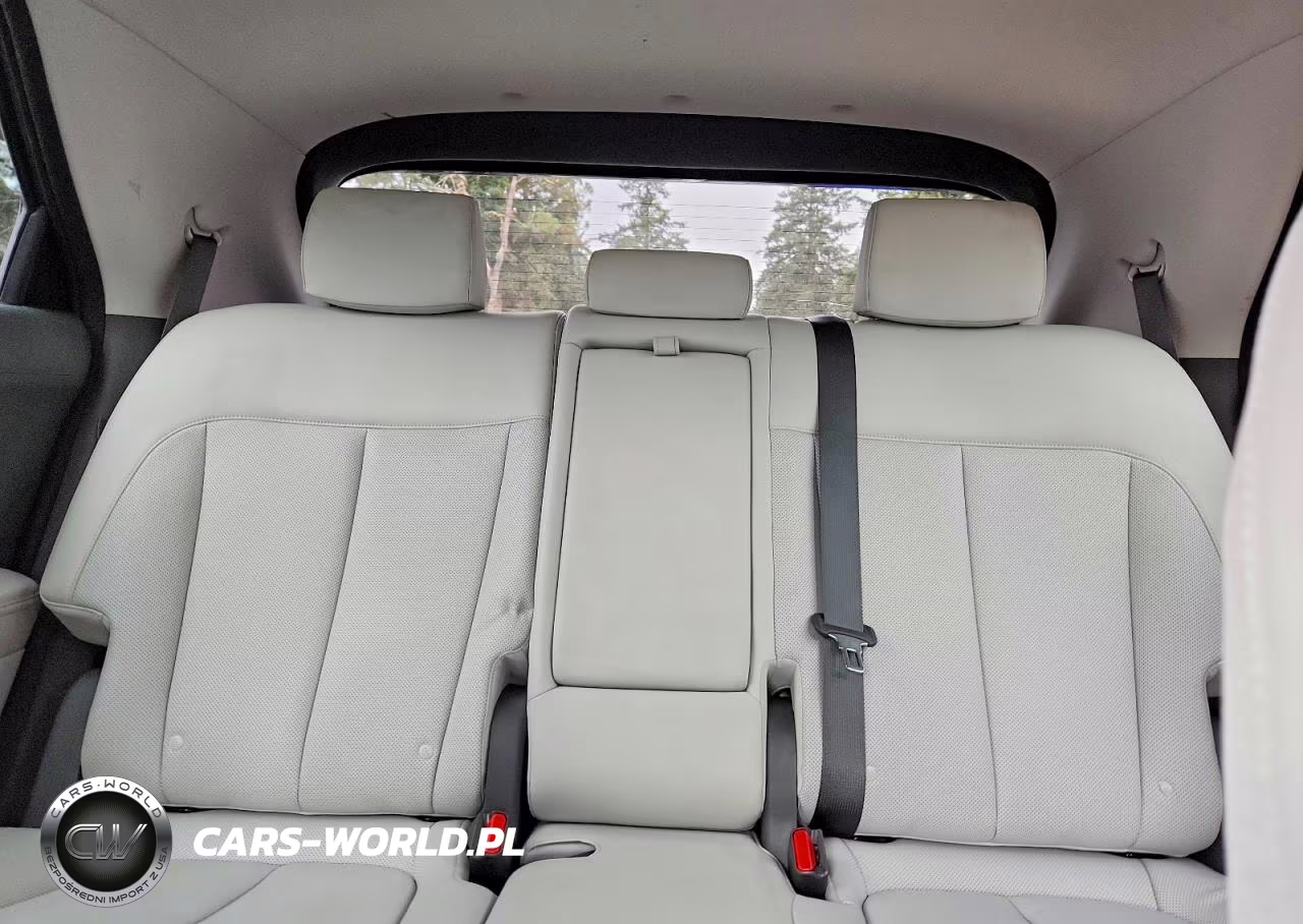 2022 Hyundai Ioniq 5 Limited VIN:KM8KRDAF8NU068793 - 10