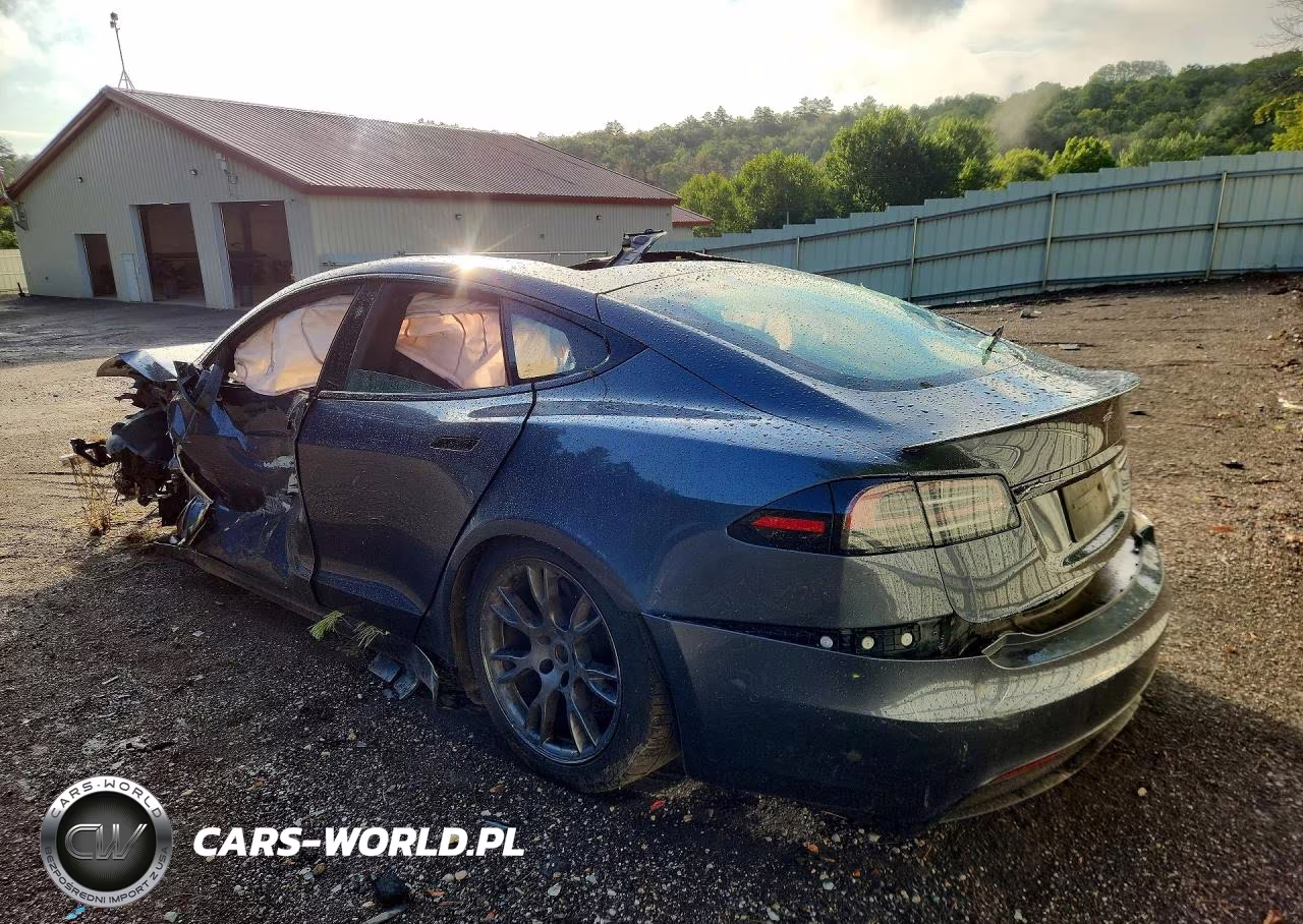 2022 Tesla Model S VIN:5YJSA1E63NF472758 - 2