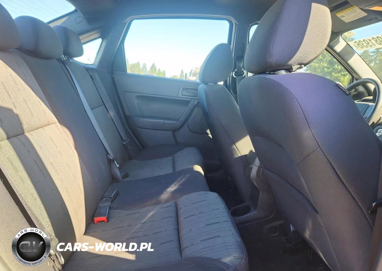 2011 Ford Focus Se VIN:1FAHP3FN7BW201936 - 10