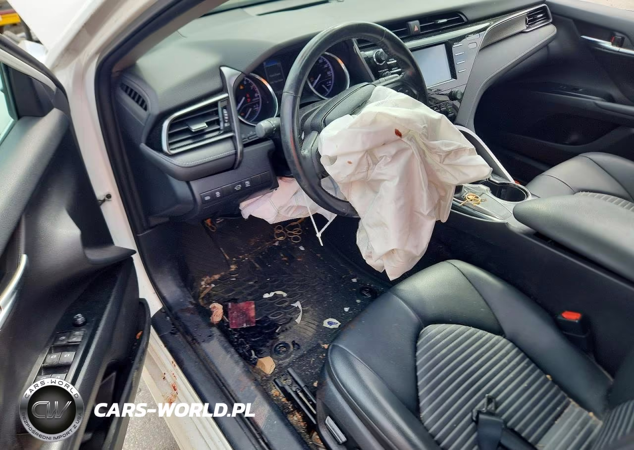 2020 Toyota Camry Se VIN:4T1G11AK3LU504391 - 8