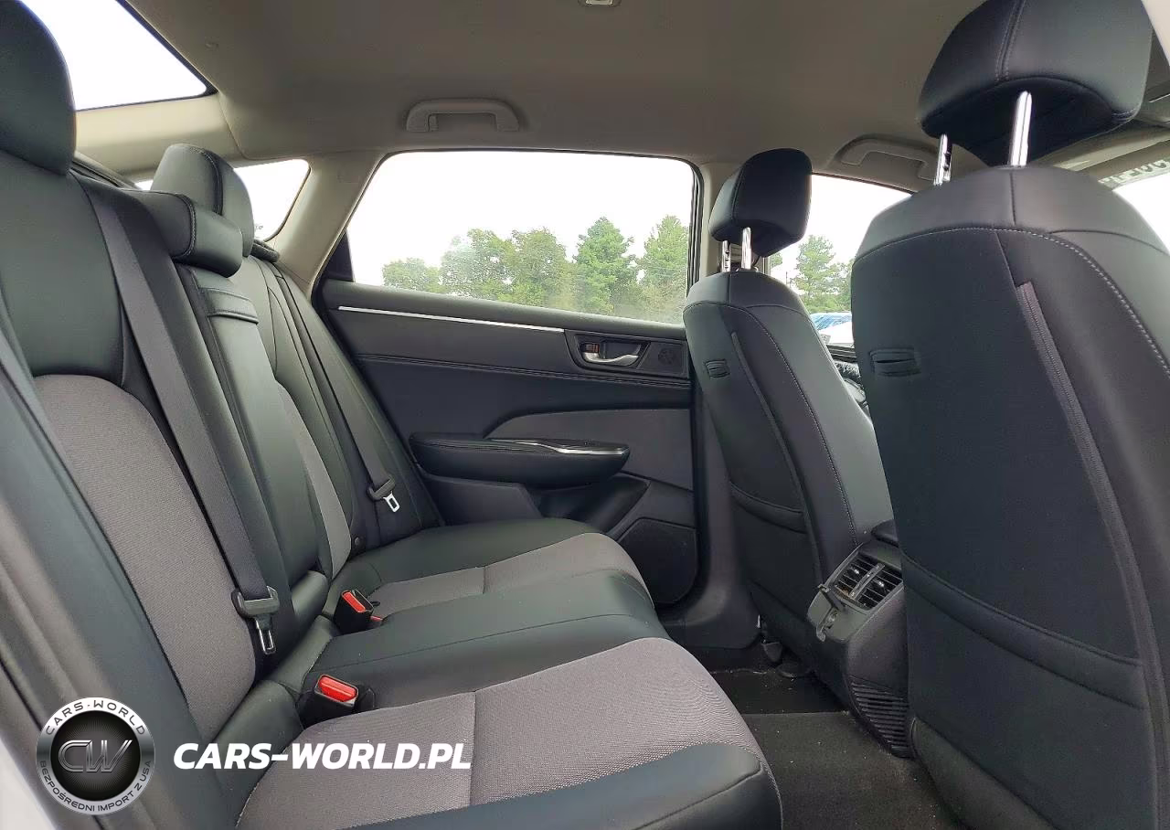 2018 Honda Clarity VIN:JHMZC5F17JC011216 - 10