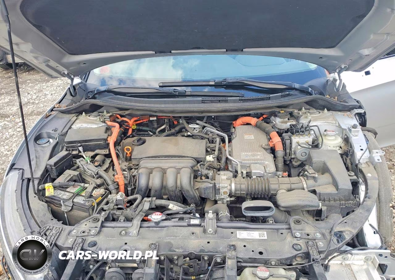 2018 Honda Clarity VIN:JHMZC5F17JC011216 - 11