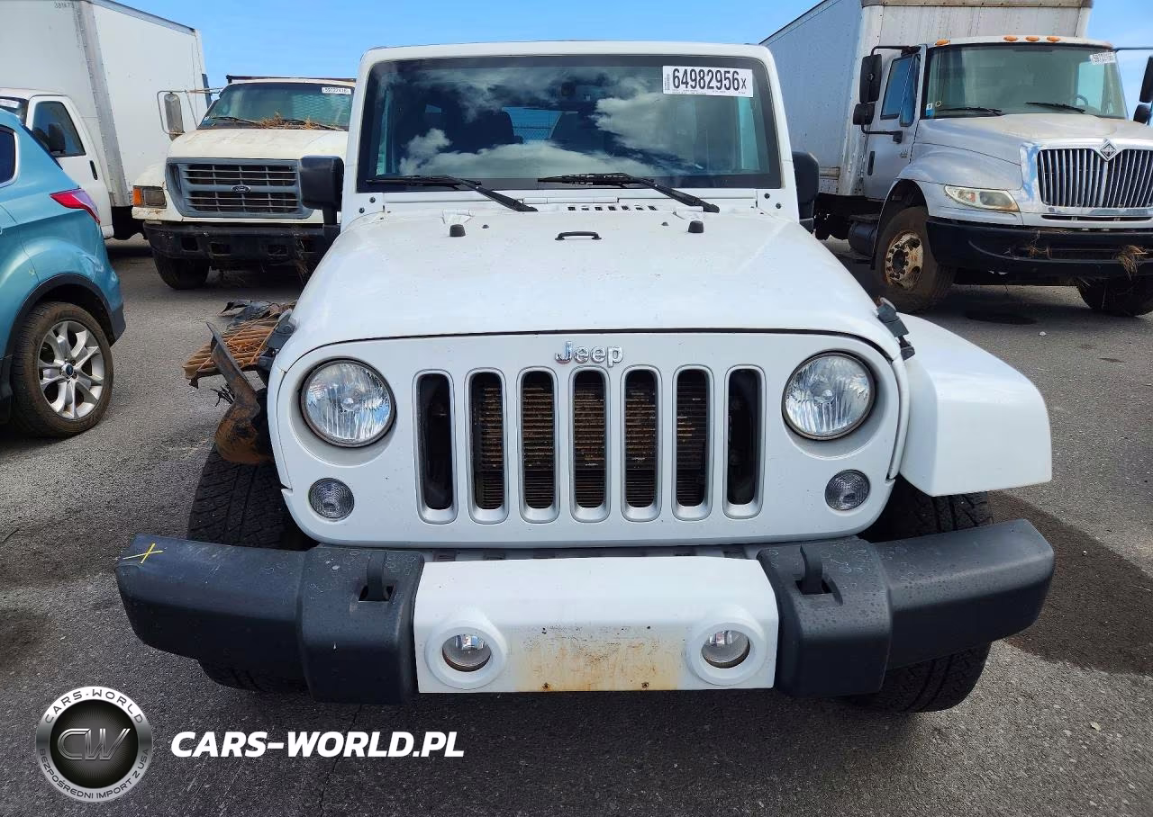 2016 Jeep Wrangler Unlimited Sahara VIN:1C4BJWEG5GL234030 - 5