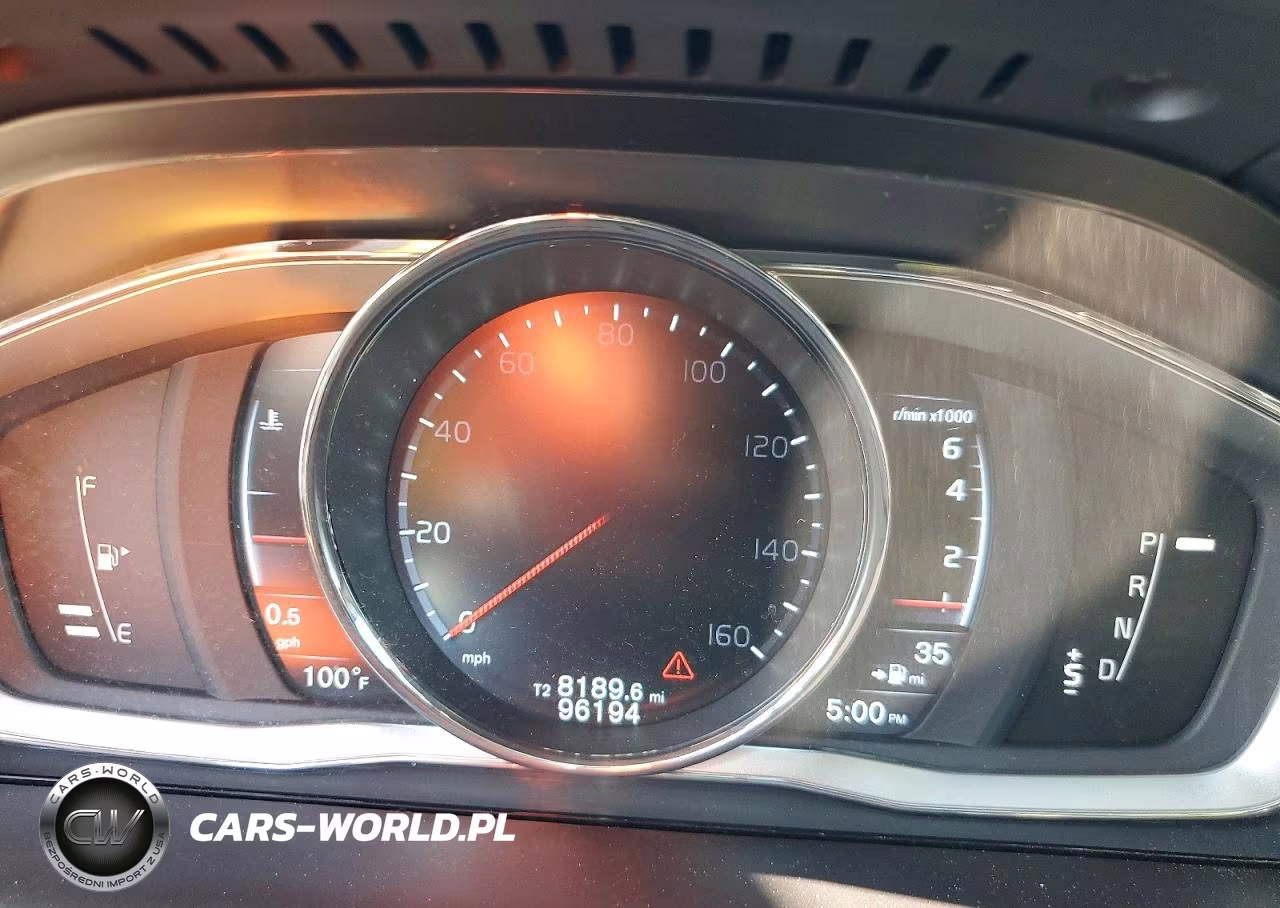 2016 Volvo Xc60 T5 Premier VIN:YV440MDK8G2879084 - 9