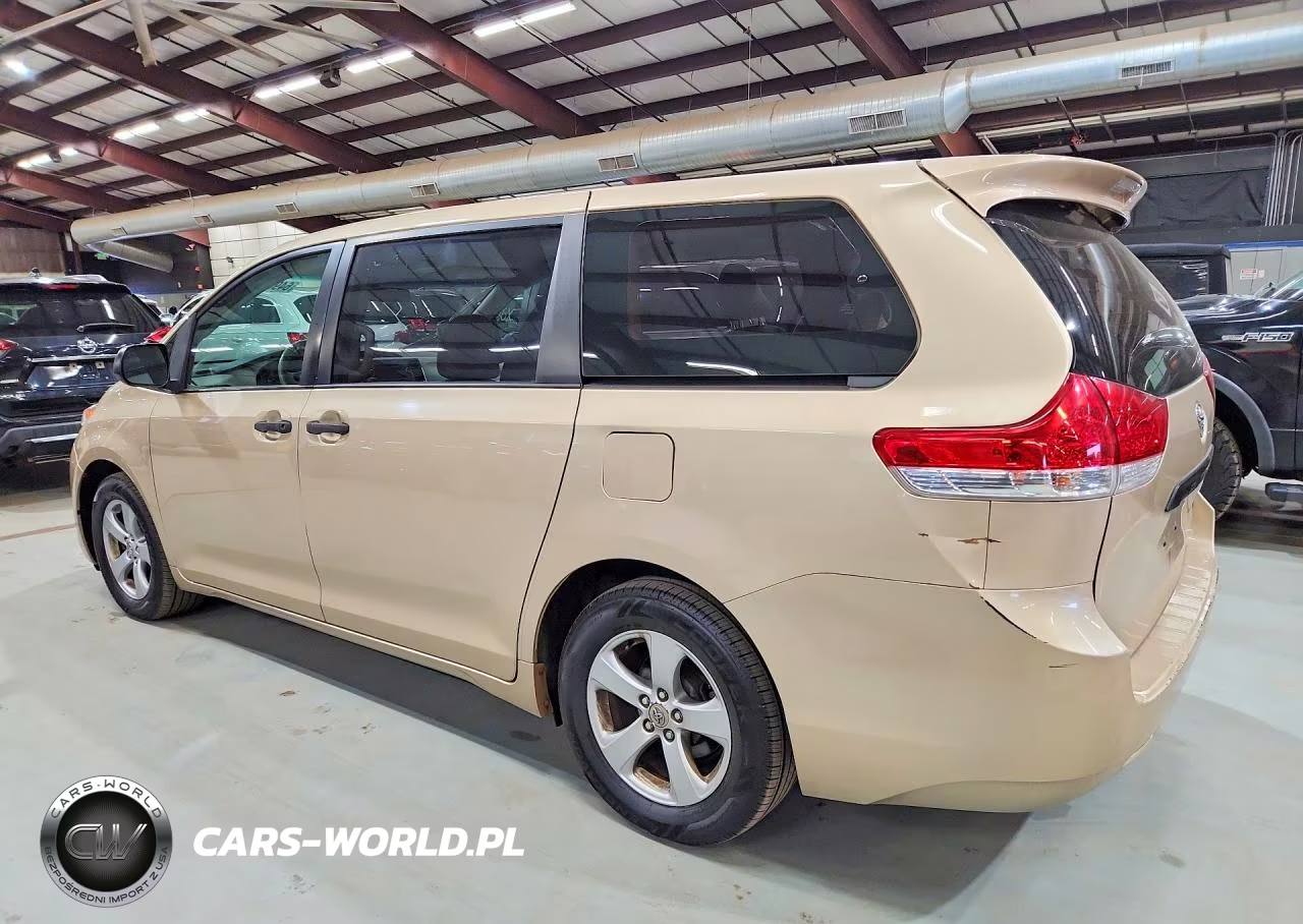 2012 Toyota Sienna Base 7-Passenger VIN:5TDZK3DC2CS182597 - 2