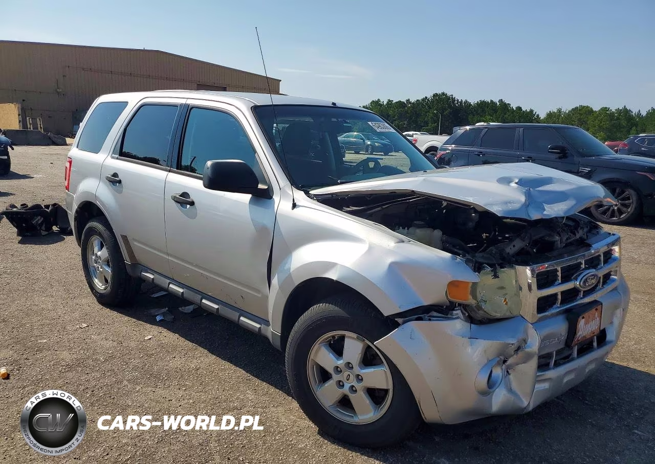 2010 Ford Escape Xls VIN:1FMCU0C75AKD34326 - 4