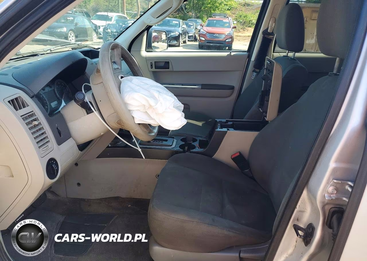 2010 Ford Escape Xls VIN:1FMCU0C75AKD34326 - 7