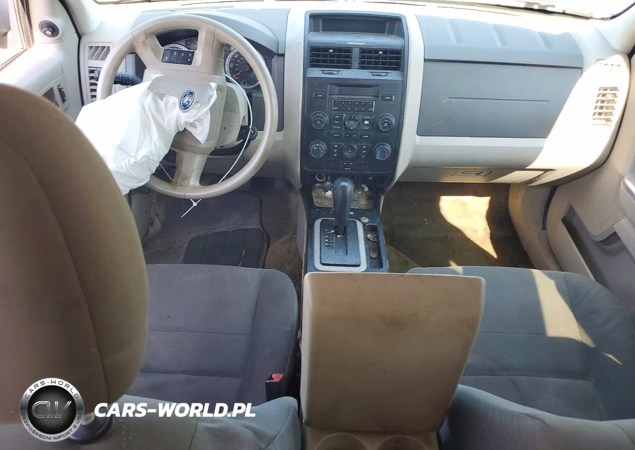 2010 Ford Escape Xls VIN:1FMCU0C75AKD34326 - 8
