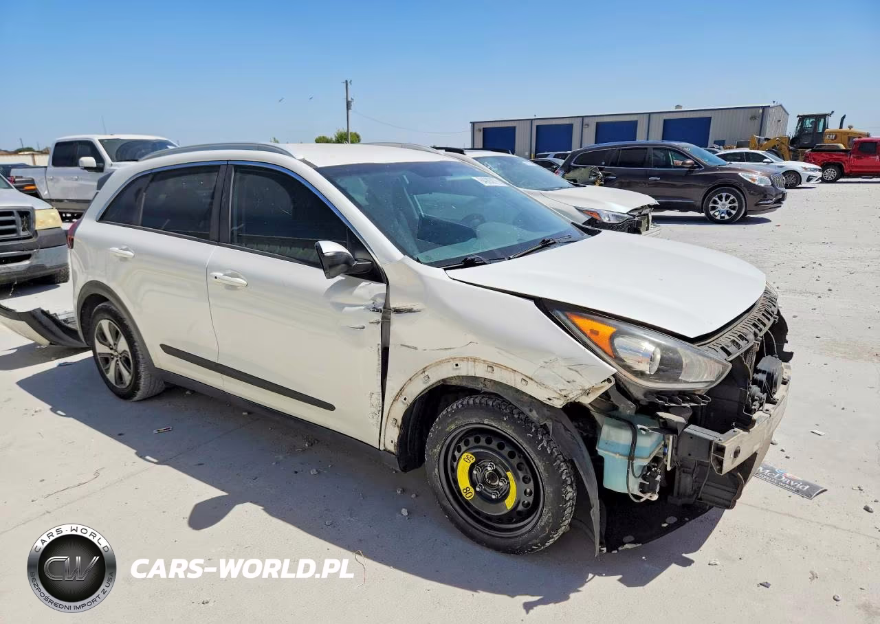 2017 Kia Niro Lx VIN:KNDCB3LC3H5053238 - 4