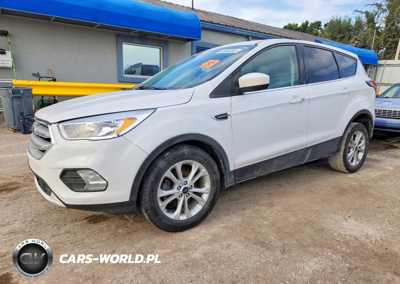 2019 Ford Escape Se VIN:1FMCU0GD4KUB86109 - 1