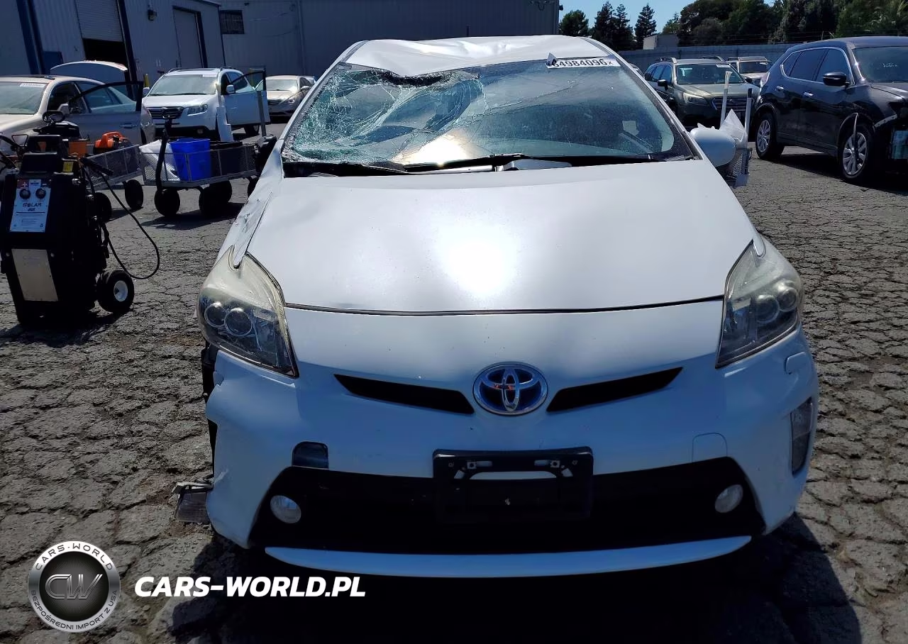 2015 Toyota Prius Five VIN:JTDKN3DU3F1891719 - 5
