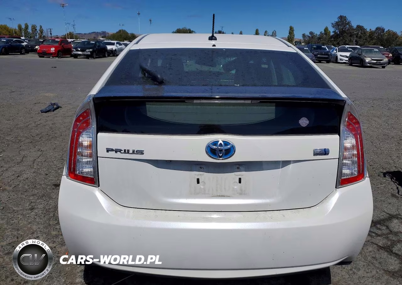 2015 Toyota Prius Five VIN:JTDKN3DU3F1891719 - 6
