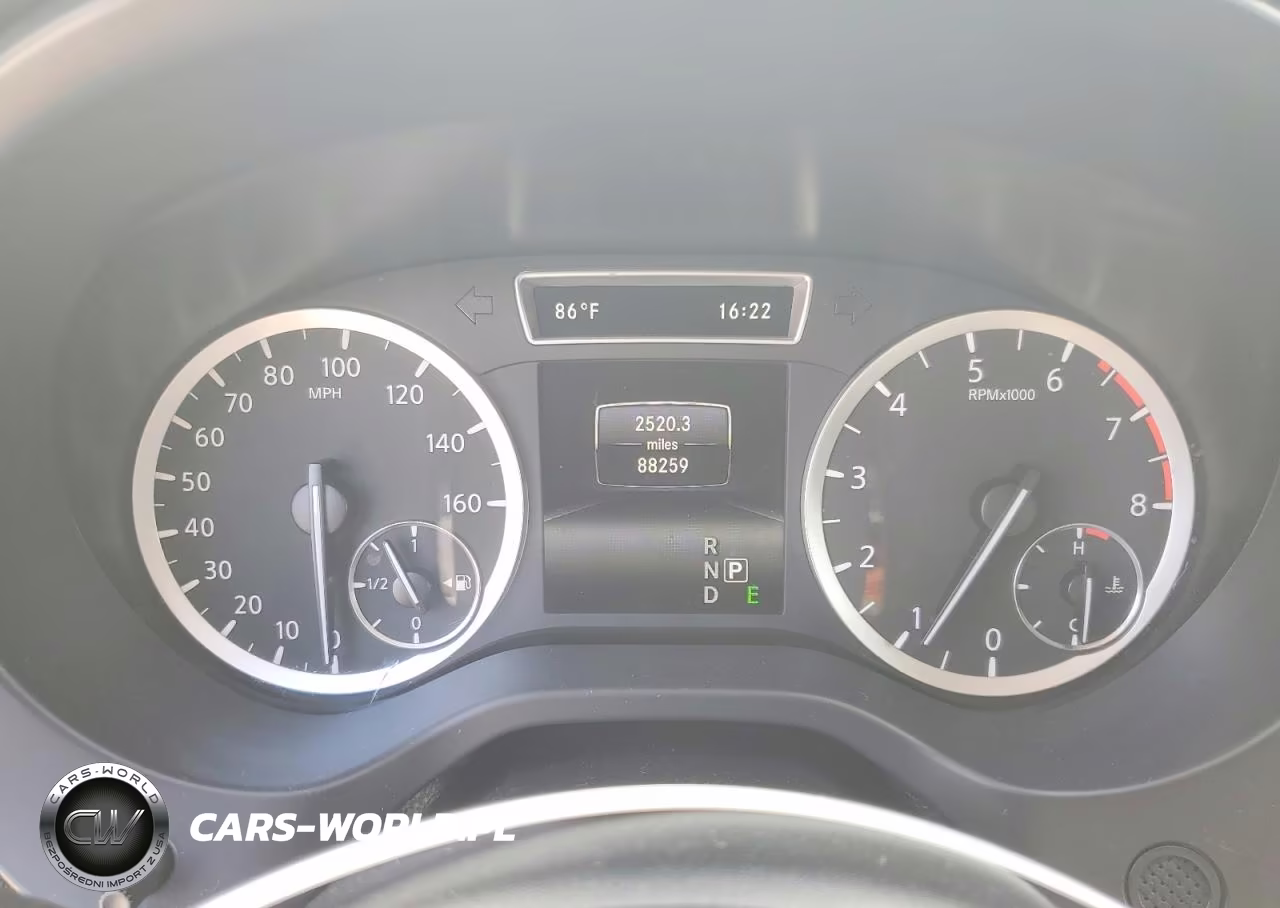 2018 Infiniti Qx30 Premium VIN:SJKCH5CR5JA047773 - 9