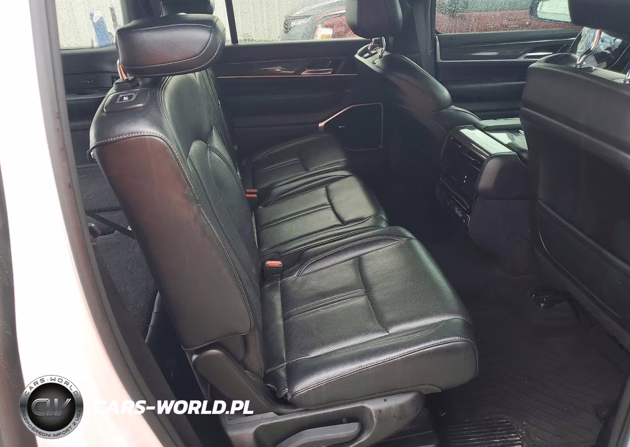 2022 Jeep Wagoneer Series Iii VIN:1C4SJVDT2NS128324 - 11