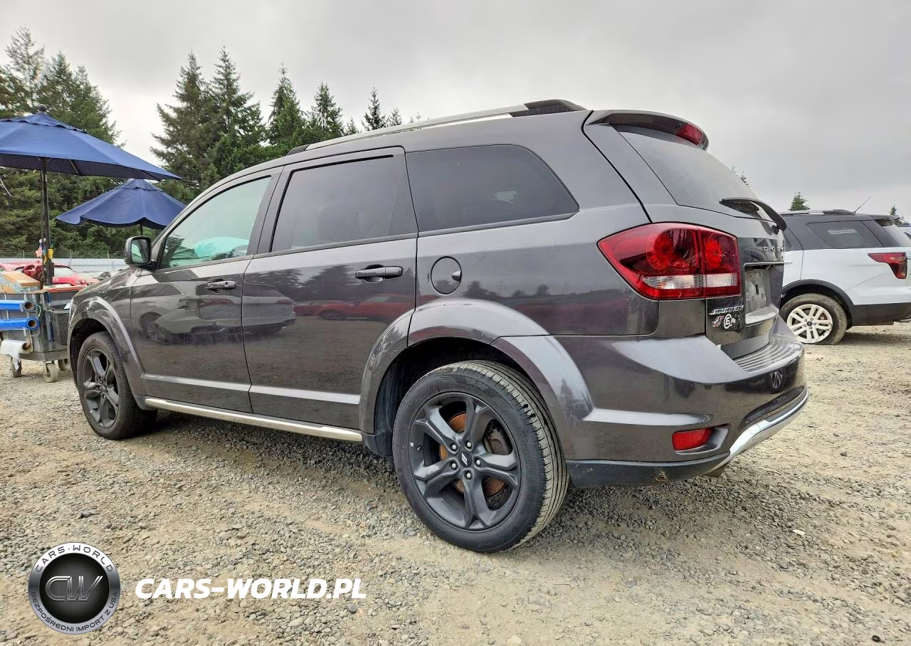 2018 Dodge Journey Crossroad VIN:3C4PDDGG1JT387191 - 2