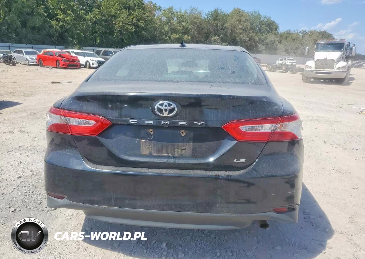 2019 Toyota Camry Le VIN:4T1B11HK2KU269741 - 6