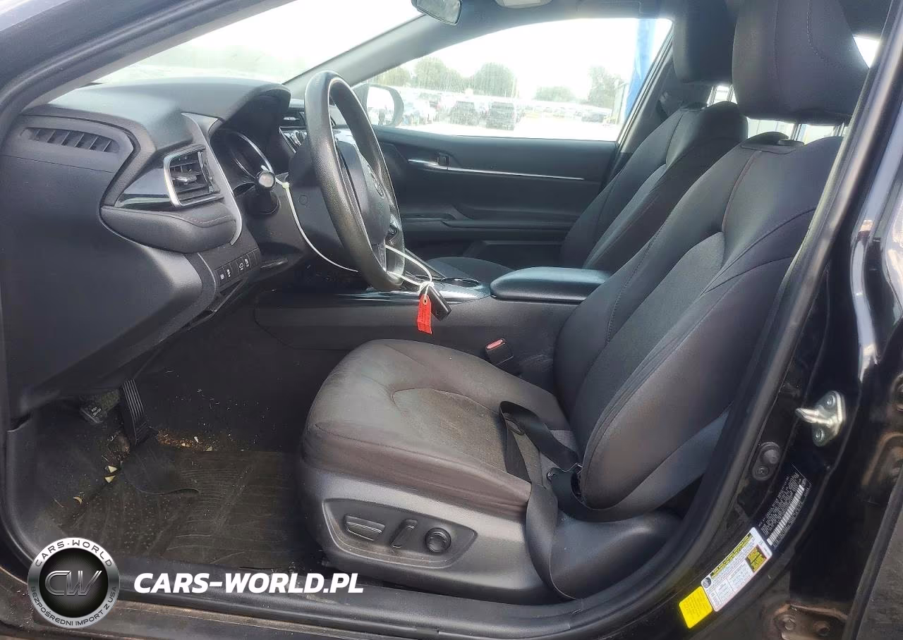 2019 Toyota Camry Le VIN:4T1B11HK2KU269741 - 7
