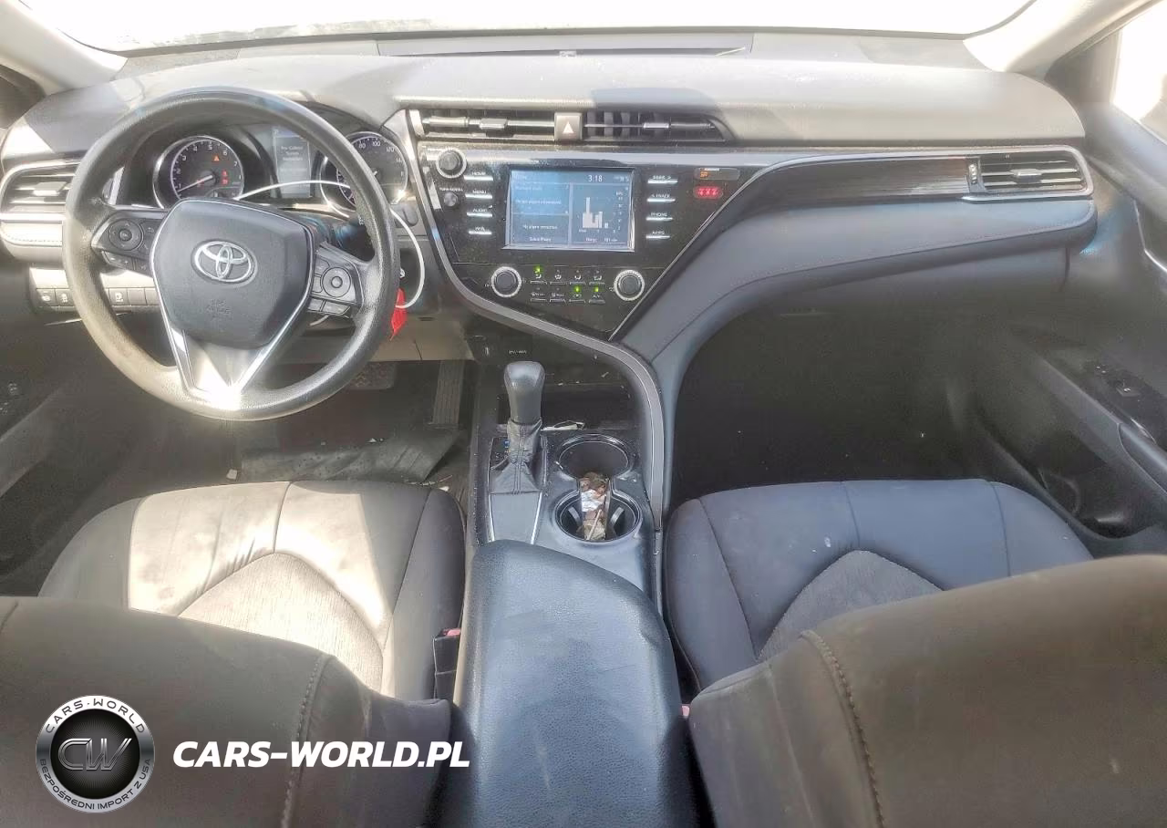 2019 Toyota Camry Le VIN:4T1B11HK2KU269741 - 8