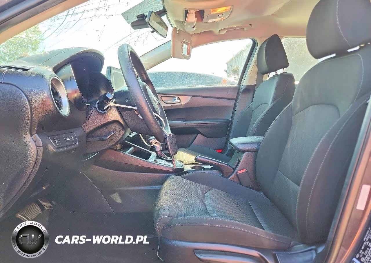 2019 Kia Forte Lxs VIN:3KPF24AD2KE056125 - 7
