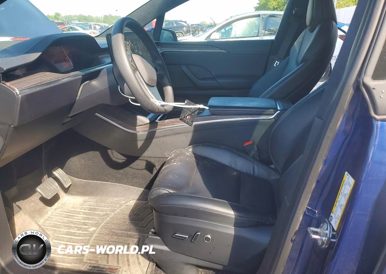 2023 Tesla Model X VIN:7SAXCAE54PF396920 - 7