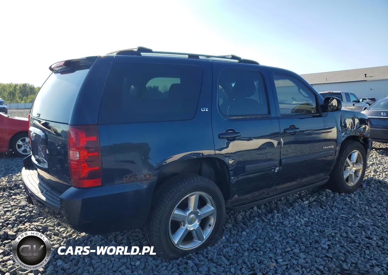 2007 Chevrolet Tahoe K1500 VIN:1GNFK13077R222862 - 3