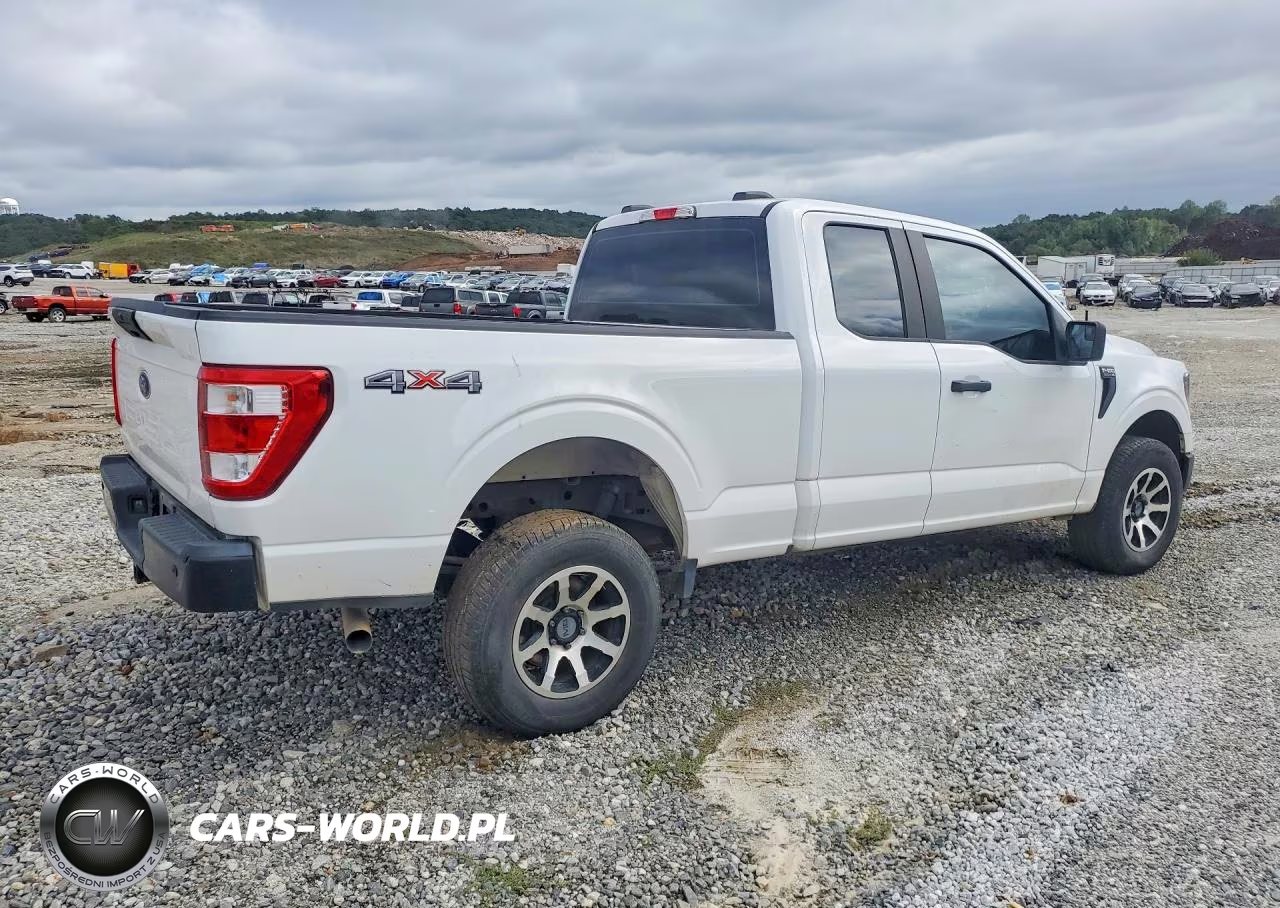 2023 Ford F150 Super Cab VIN:1FTFX1E54PFA30349 - 3