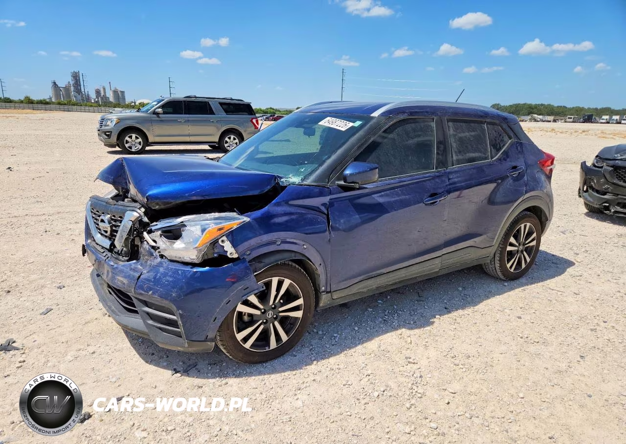 2020 Nissan Kicks Sv