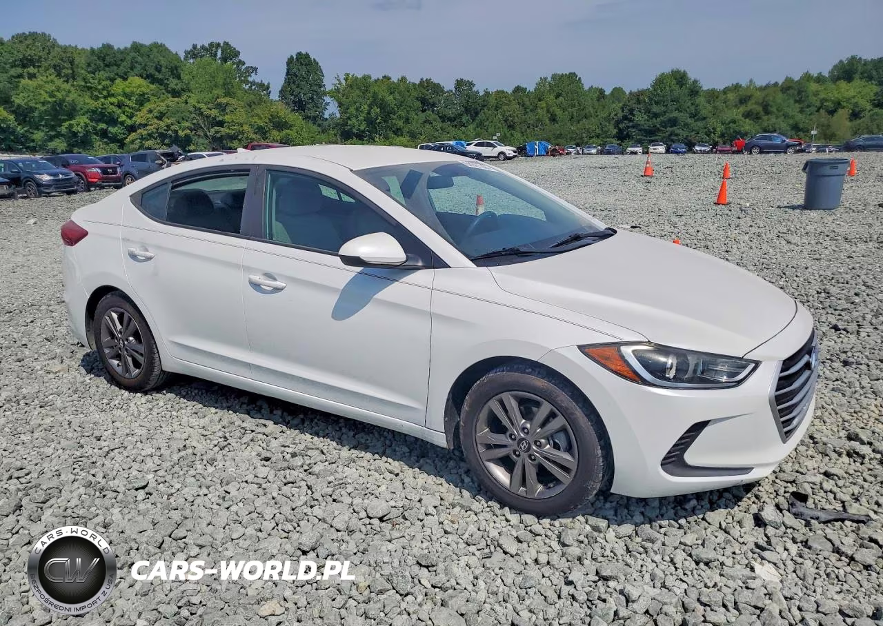 2017 Hyundai Elantra Se VIN:5NPD84LF6HH013139 - 4